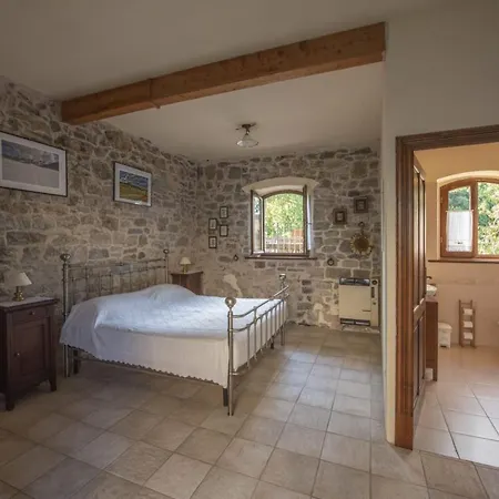 “all'antica Dogana”