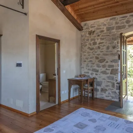 “all'antica Dogana” Farm stay Bosco (Parma)